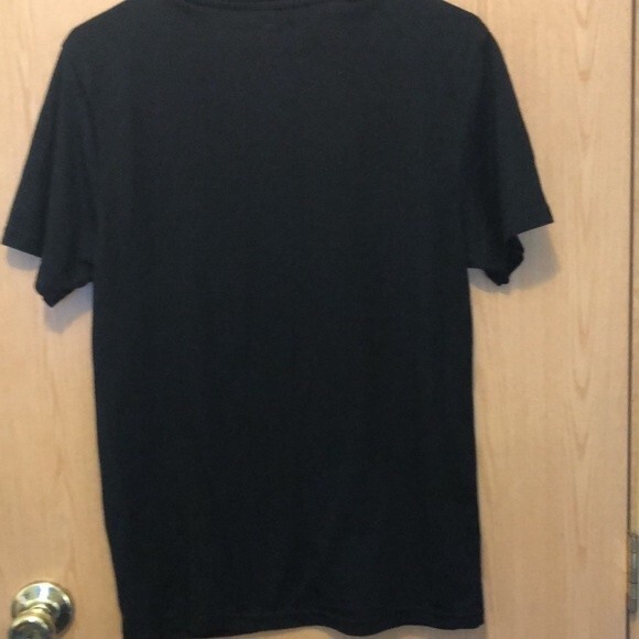 Ecko unlimited Vneck black Tshirt size small with chest logo - Picture 5 of 5